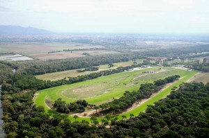 Veduta aerea dell'ippodromo di San Rossore (Pisa)