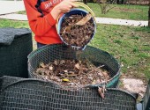 Compost alimentato con nuovo materiale